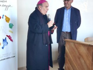 Nelle foto alcuni momenti dell'inaugurazione e della presentazione tenuta presso la cantina Terre del Barolo Nelle foto alcuni momenti dell'inaugurazione e della presentazione tenuta presso la cantina Terre del Barolo