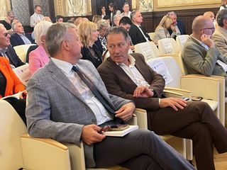 Nel salone d'onore della Camera di Commercio la presentazione del "Rapporto Cuneo 2025" Nel salone d'onore della Camera di Commercio la presentazione del "Rapporto Cuneo 2025"