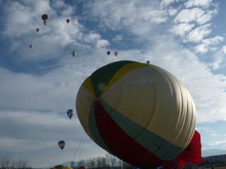 Il dirigibile ad aria calda del pilota Daniel Wade nelle foto di Giovanni Boglione