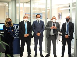 Taglio del nastro nel capoluogo ligure, alla presenza del presidente dell'istituto Tino Cornaglia e del governatore piemontese Alberto Cirio