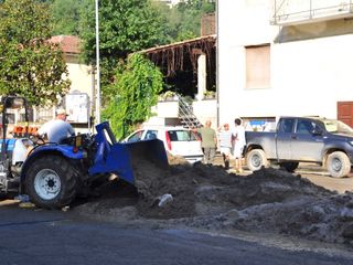Il governatore Cirio accompagnato dal sindaco Molino nella zona maggiormente interessata dal nubifragio