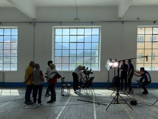 Le riprese per il video nella sede di Fonti alta valle Po che ospitava l'ex setificio