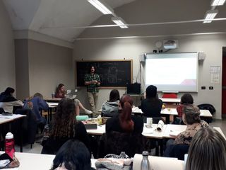 Grady Thomas tiene lezione al liceo artistico Gallizio Grady Thomas tiene lezione al liceo artistico Gallizio