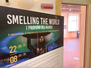 L'esposizione "Smelling the world"
