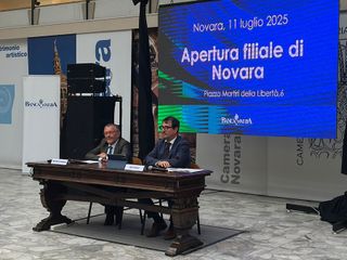 Alcuni momenti dell'inaugurazione tenuta oggi a Novara