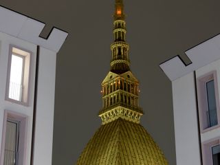 Nelle foto i monumenti illuminati di giallo a Torino, alcune delle specialità gastronomiche realizzate per l'occasione e la presentazione avvenuta oggi a Firenze