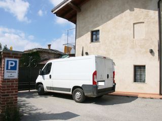 L'ingresso alla struttura agricola di Monastero