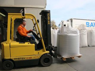 Le operazioni di carico delle confezioni