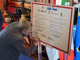 Rinnovato il gemellaggio tra le Città di Cuneo e Nizza Rinnovato il gemellaggio tra le Città di Cuneo e Nizza