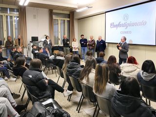 Alcuni momenti dell'incontro tenuto presso la sede dell'istituto fossanese