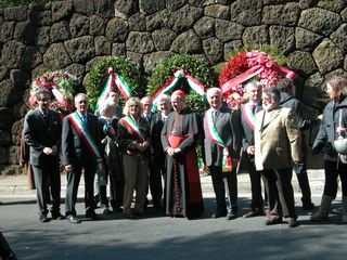 Un momento di precedenti presenze a Roma, con il cardinale Andrea, altro figlio del martire civile colonnello Lanza di Montezemolo, che è inserito tra i Cittadini Onorari di Roburent