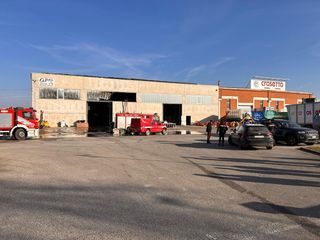 Vigili del Fuoco al lavoro sullo stabile di via Roma