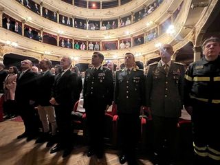 Alcuni momenti della cerimonia tenuta al Teatro Toselli di Cuneo Alcuni momenti della cerimonia tenuta al Teatro Toselli di Cuneo