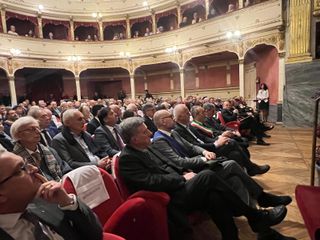 Alcuni momenti della cerimonia tenuta al Teatro Toselli di Cuneo Alcuni momenti della cerimonia tenuta al Teatro Toselli di Cuneo