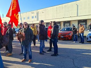 La protesta nell’area industriale di viale Nogaris a Pollenzo, presso Bra