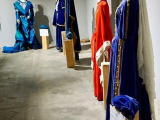 Saluzzo, mostra delle abiti delle Castellane e brindisi inaugurale - foto Paola Ravazzi