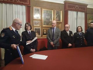 Momenti della conferenza stampa, della consegna dell'onorificenza a Maria Grazia Pallo e della messa del Santo Patrono della Polizia locale