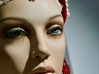 Saluzzo, mostra delle abiti delle Castellane e brindisi inaugurale - foto Paola Ravazzi