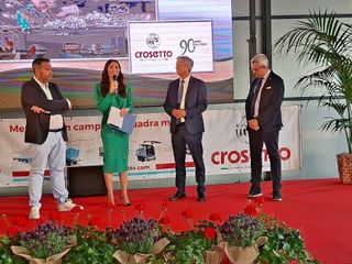 Sul palco il sindaco di Savigliano Antonello Portera