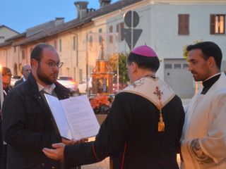 SAluzzo, celebrazione al Santuario delal Consolata, dove è giunto il reliquario con le reliquie di Santa Bernardette - foto tratta dal sito della Diocesi SAluzzo, celebrazione al Santuario delal Consolata, dove è giunto il reliquario con le reliquie di Santa Bernardette - foto tratta dal sito della Diocesi