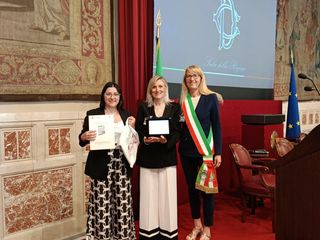 La premiazione a Montecitorio con il sindaco Ivana Casale e le insegnanti Francesca Tunno e Sabina Di Molfetta