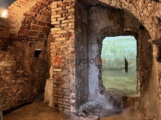 L'antica grotta L'antica grotta