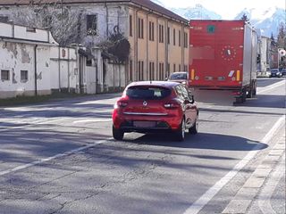 Mezzi pesanti in corso Francia
