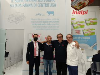 Stefano Patuanelli Ministro Politiche Agricole - Pierantonio Invernizzi Direttore Commerciale e Marketing Inalpi SpA - Ambrogio Invernizzi Presidente Inalpi SpA - Gian Piero Vivalda Antica Corona Reale