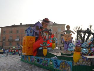 2° classificato carri: Fossano-Borgo Romanisio