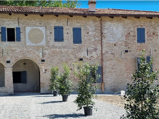 La facciata attuale del monastero La facciata attuale del monastero