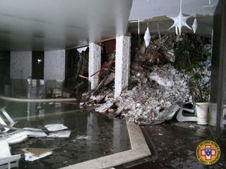 Interno Hotel Rigopiano - Foto "Soccorso Alpino - CNSAS"