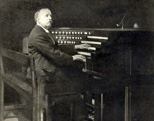 L'eccezionale organo della cattedrale parigina L'eccezionale organo della cattedrale parigina