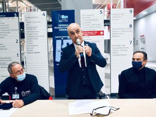 L'ambasciatore israeliano in Italia Dror Eydar insieme al capo delegazione Elhanan Bar On e al governatore Alberto Cirio