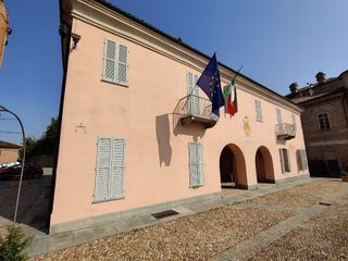 Il municipio del centro roerino Il municipio del centro roerino