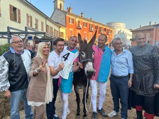 La celebrazione della vittoria dei Brichet al Palio La celebrazione della vittoria dei Brichet al Palio