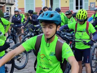 Un giovane biker