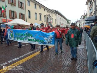 Alpini di Cervere in sfilata Alpini di Cervere in sfilata