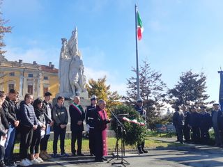 Saluzzo, Festa del IV Novembre 2019, la benedizione di don Marco Testa Saluzzo, Festa del IV Novembre 2019, la benedizione di don Marco Testa