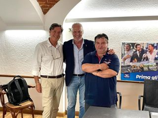 Col senatore Bergesio e il segretario uscente Gianni Tesio Col senatore Bergesio e il segretario uscente Gianni Tesio