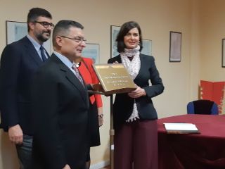Saluzzo, l'intitolazione della sala comunale a Salvatore Morelli, madrina l'onorevole Laura Boldrini