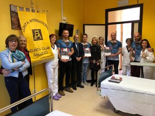 Zonta Saluzzo e NWR (North West Roosters ) nel reparto di Oncologia di Saluzzo