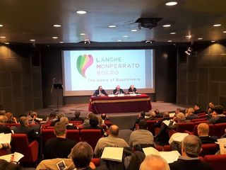 Da sinistra il direttore dell'Atl Mauro Carbone, il presidente Luigi Barbero e Angelo Dabbene, presidente del Collegio sindacale
