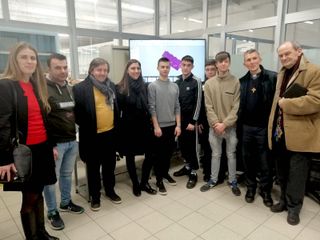 L'onorevole Ascani accolta nel laboratorio di automazione L'onorevole Ascani accolta nel laboratorio di automazione