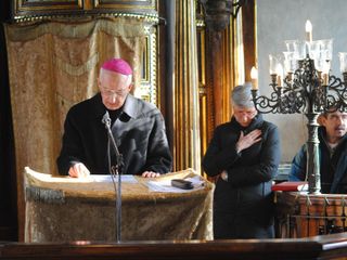 Il vescovo Giuseppe Guerrini Il vescovo Giuseppe Guerrini