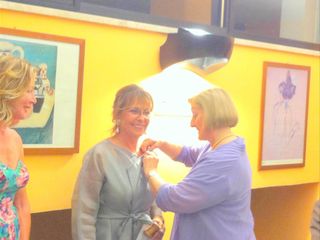 Cuneo, la spilla di presidente a Iris Mongiovi Musselli