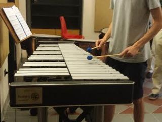 Il nuovo vibrafono. Allo strumento Mattia Fenoglio