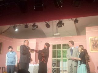 Saluzzo, il cast de La zia di Carlo