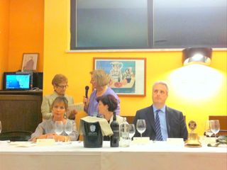 Cuneo, la consegna del contributo da arte di Carla Salvatico a Anna Quagliaroli di Telefono Donna