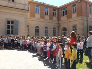 I bambini della Pivano ringraziano il Rotary Saluzzo I bambini della Pivano ringraziano il Rotary Saluzzo
