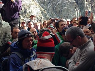 La benedizione  del vescovo di Saluzzo  monsignor Guerrini